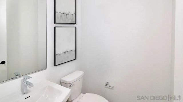 2320 Loker Way, Oceanside, CA 92054