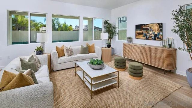 2320 Loker Way, Oceanside, CA 92054