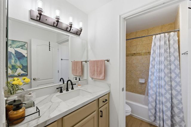 4970 Cherry Avenue 212, San Jose, CA 95118