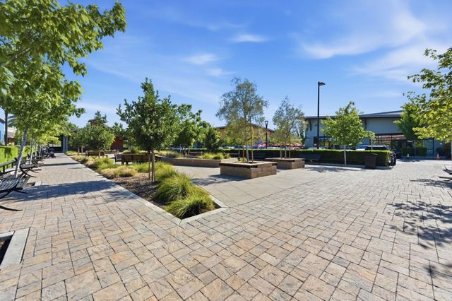 4970 Cherry Avenue 212, San Jose, CA 95118
