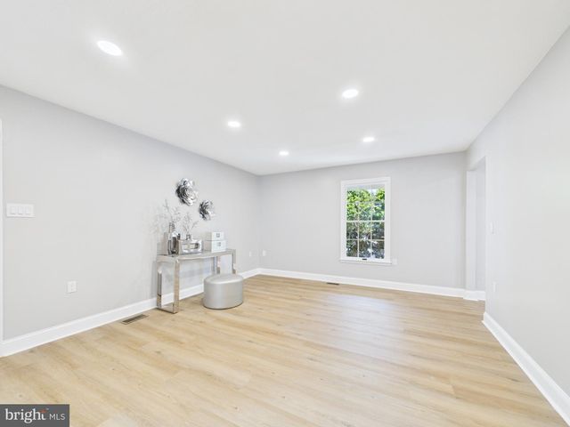 110 KARAKUL CT, Stephens City, VA 22655