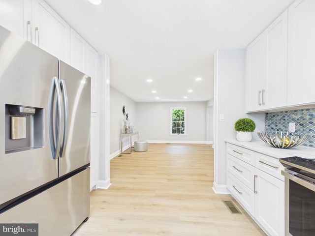 110 KARAKUL CT, Stephens City, VA 22655