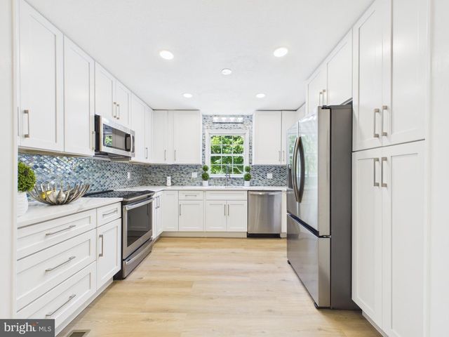 110 KARAKUL CT, Stephens City, VA 22655