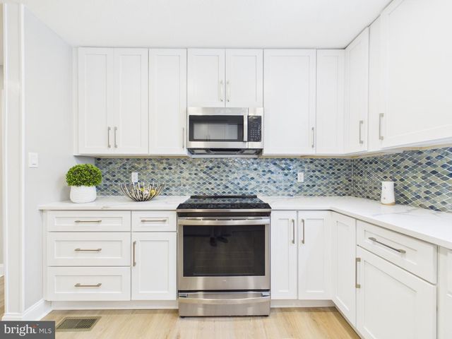 110 KARAKUL CT, Stephens City, VA 22655