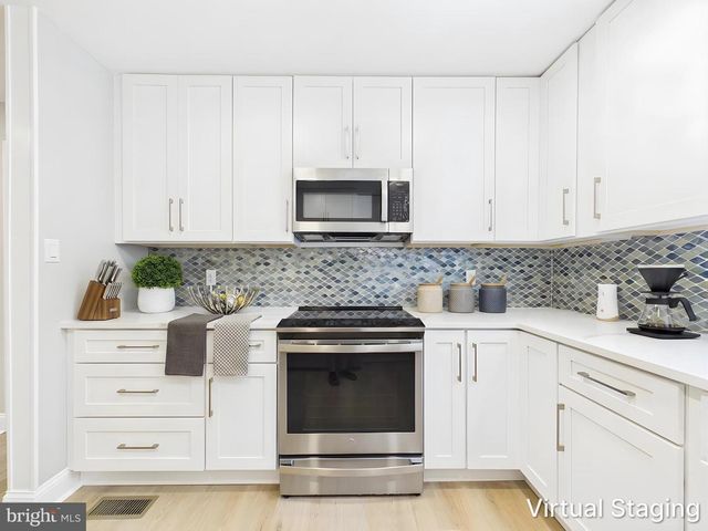 110 KARAKUL CT, Stephens City, VA 22655