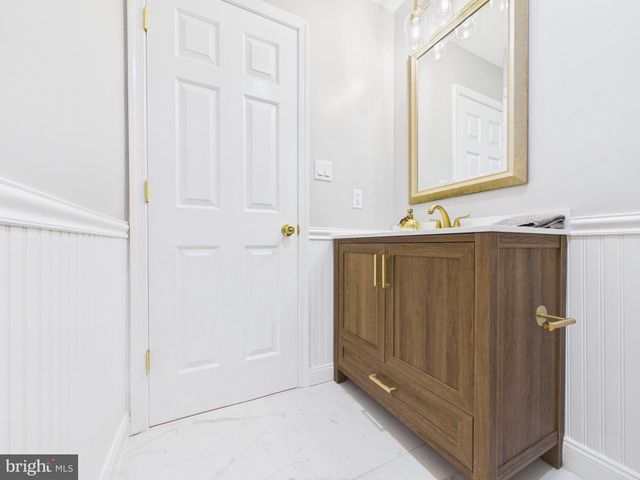110 KARAKUL CT, Stephens City, VA 22655
