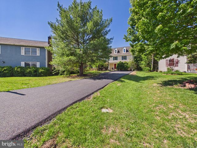 110 KARAKUL CT, Stephens City, VA 22655