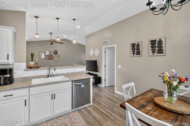 354 Saddlebrook Drive, Linden, MI 48451