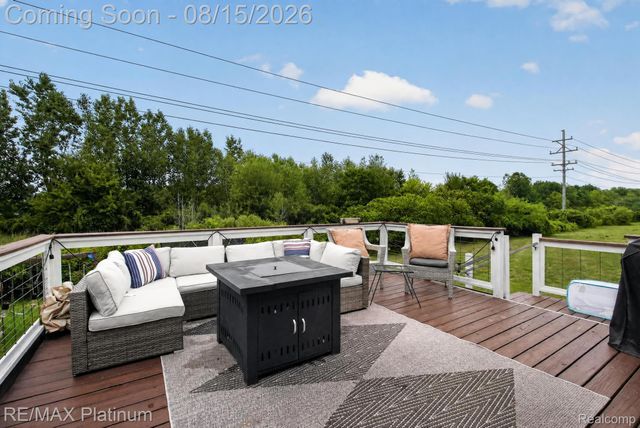 354 Saddlebrook Drive, Linden, MI 48451