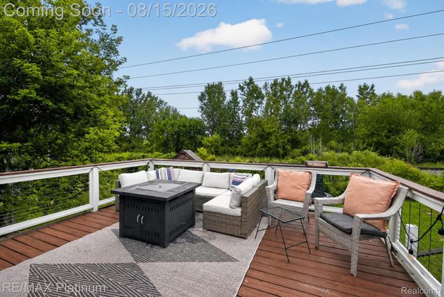 354 Saddlebrook Drive, Linden, MI 48451