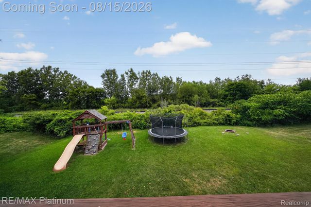 354 Saddlebrook Drive, Linden, MI 48451