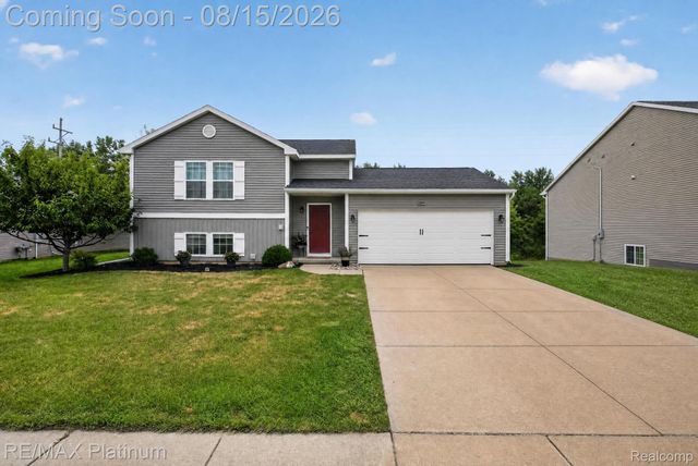 354 Saddlebrook Drive, Linden, MI 48451