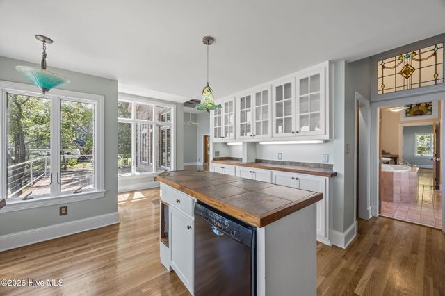 401 Harbor Drive, New Bern, NC 28560