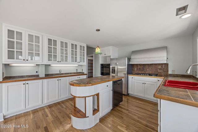 401 Harbor Drive, New Bern, NC 28560