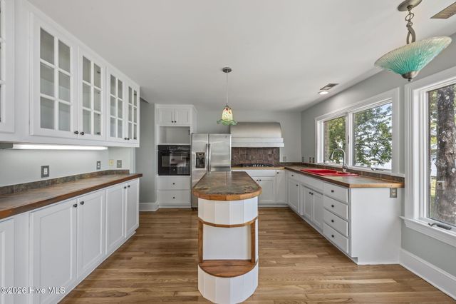 401 Harbor Drive, New Bern, NC 28560