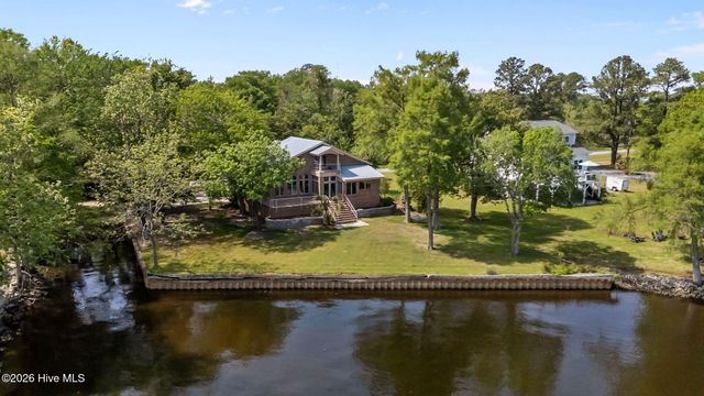 401 Harbor Drive, New Bern, NC 28560