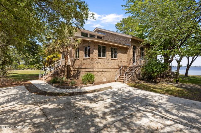 401 Harbor Drive, New Bern, NC 28560