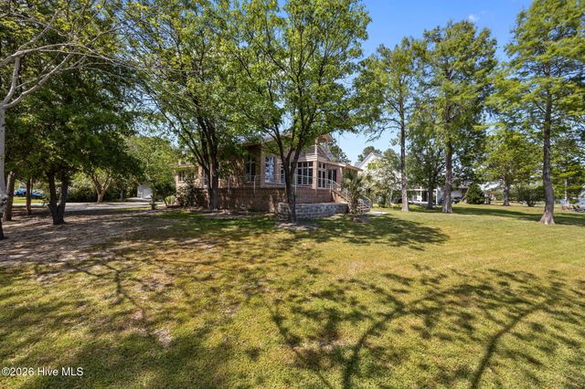 401 Harbor Drive, New Bern, NC 28560