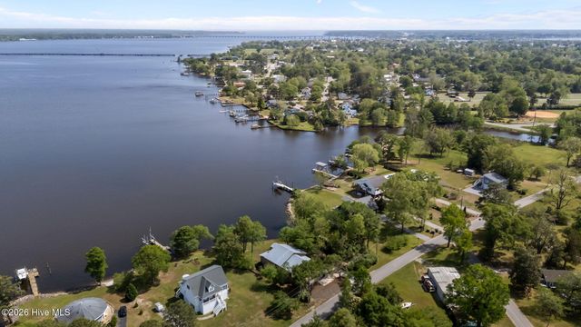 401 Harbor Drive, New Bern, NC 28560