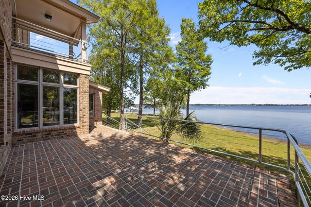 401 Harbor Drive, New Bern, NC 28560