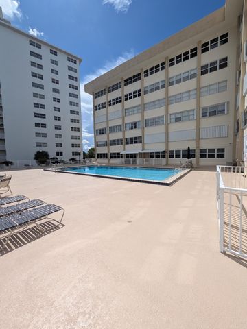 111 Golden Isles Drive C10, Hallandale Beach, FL 33009