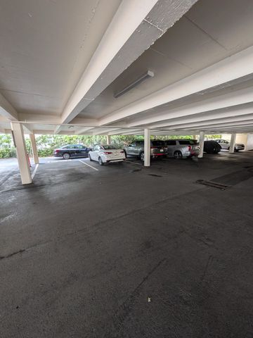 111 Golden Isles Drive C10, Hallandale Beach, FL 33009