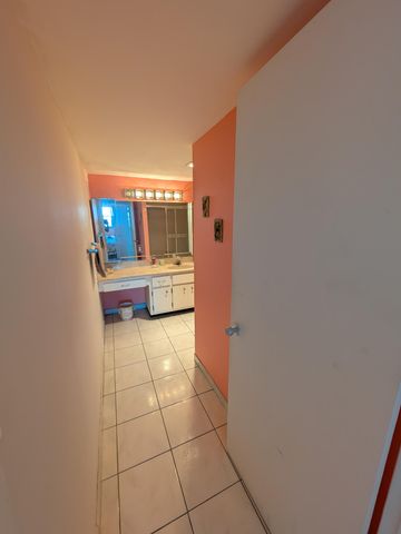 111 Golden Isles Drive C10, Hallandale Beach, FL 33009