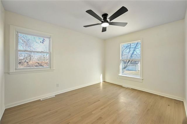 116 SW Noel Street, Lee's Summit, MO 64063