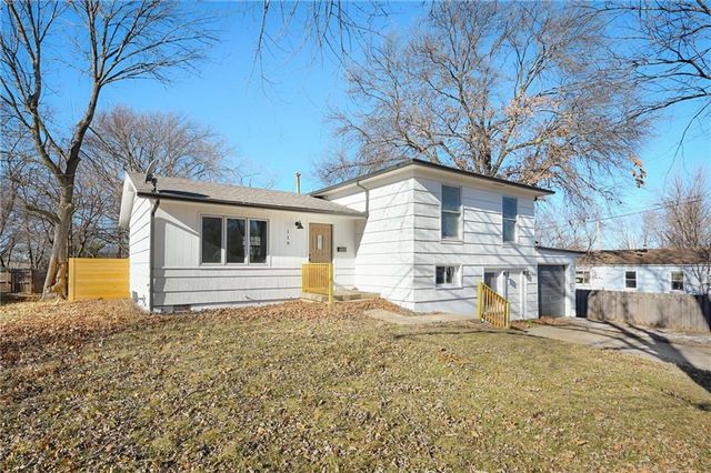 116 SW Noel Street, Lee's Summit, MO 64063