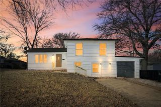 116 SW Noel Street, Lee's Summit, MO 64063