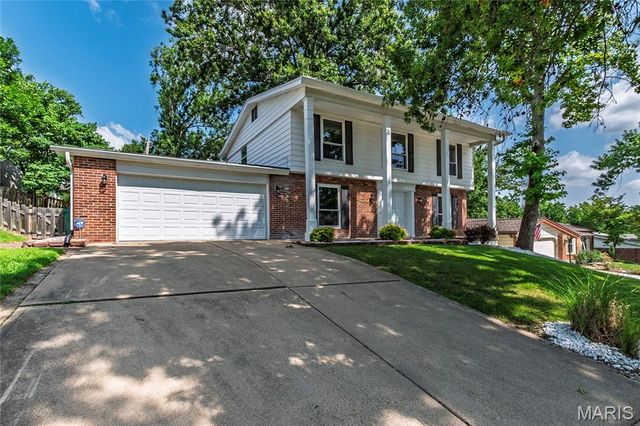 4941 Rainford Court, St Louis, MO 63128