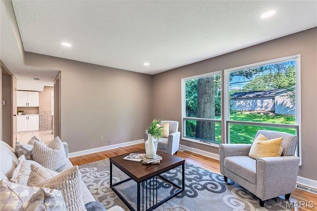 4941 Rainford Court, St Louis, MO 63128