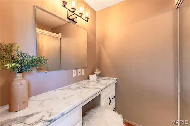 4941 Rainford Court, St Louis, MO 63128