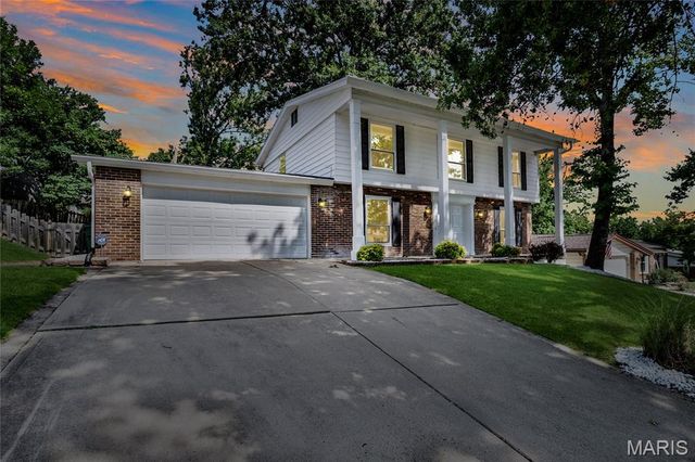 4941 Rainford Court, St Louis, MO 63128
