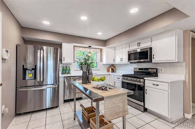4941 Rainford Court, St Louis, MO 63128