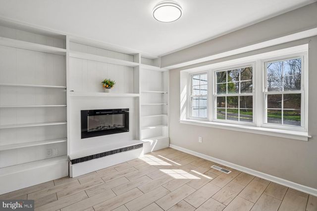 12200 FLEMING LN, Bowie, MD 20715