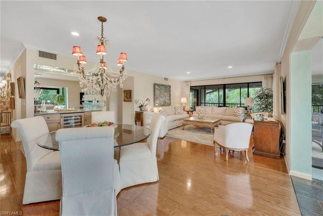 5954 Pelican Bay BLVD 235, Naples, FL 34108