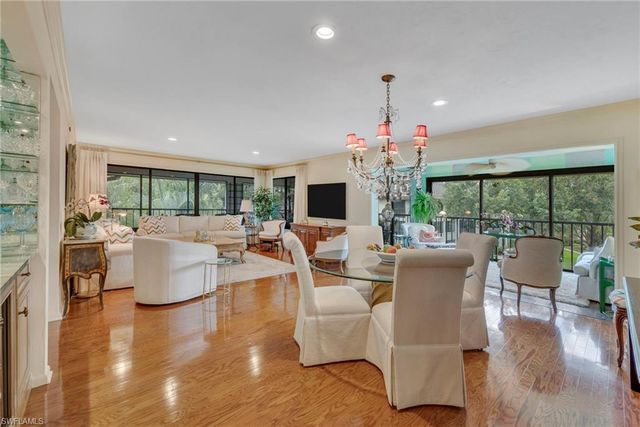 5954 Pelican Bay BLVD 235, Naples, FL 34108