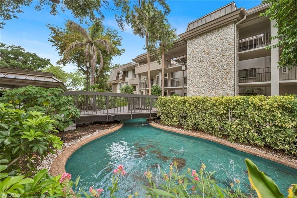 5954 Pelican Bay BLVD 235, Naples, FL 34108