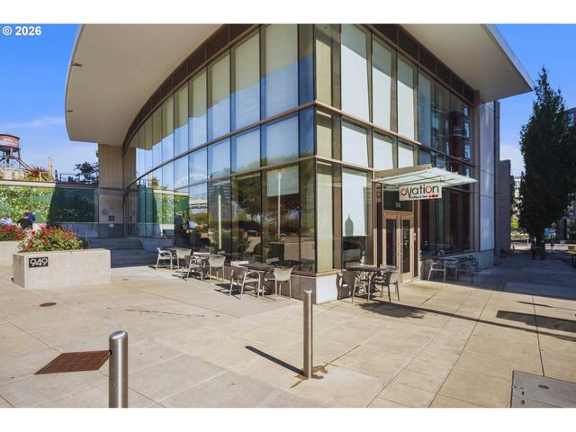949 Nw OVERTON St 1105, Portland, OR 97209