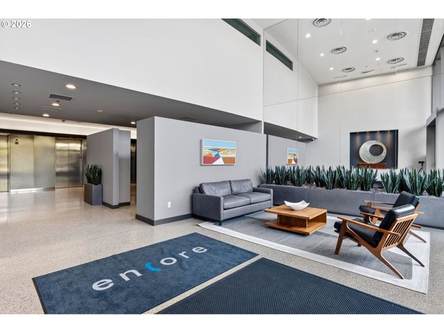 949 Nw OVERTON St 1105, Portland, OR 97209