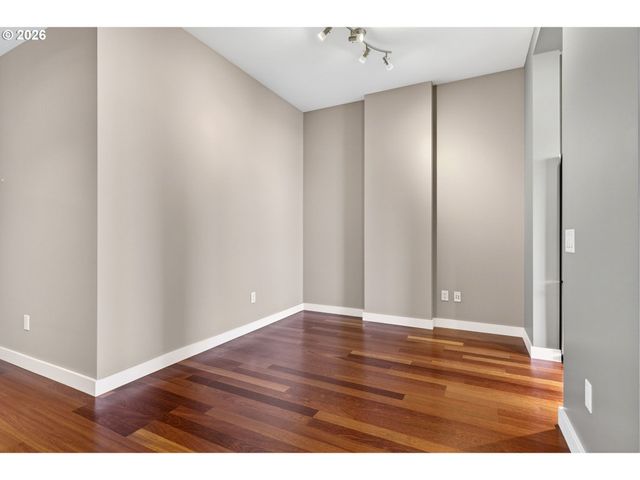 949 Nw OVERTON St 1105, Portland, OR 97209