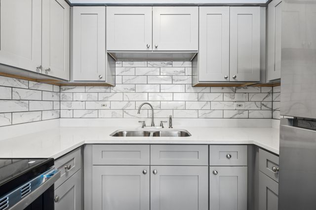 7201 W Wellington Avenue D-1, Elmwood Park, IL 60707