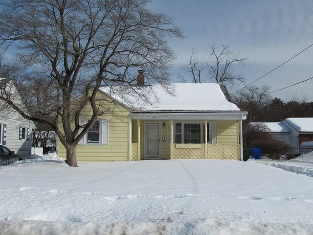 33 Connolly St, Springfield, MA 01151