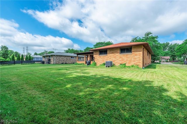 7705 Klein Drive, Middleburg Heights, OH 44130