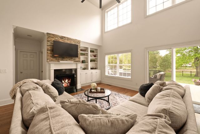 1608 Fair House Rd, Spring Hill, TN 37174