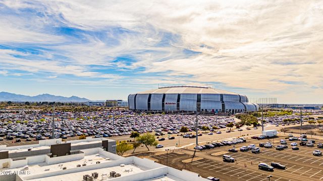 6715 N 81ST Drive, Glendale, AZ 85303