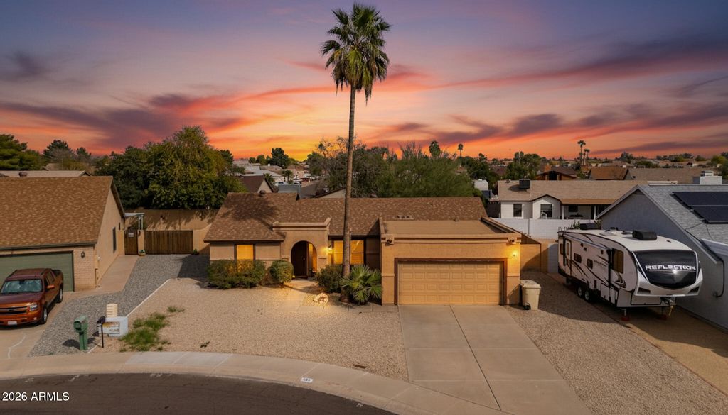 6715 N 81ST Drive, Glendale, AZ 85303