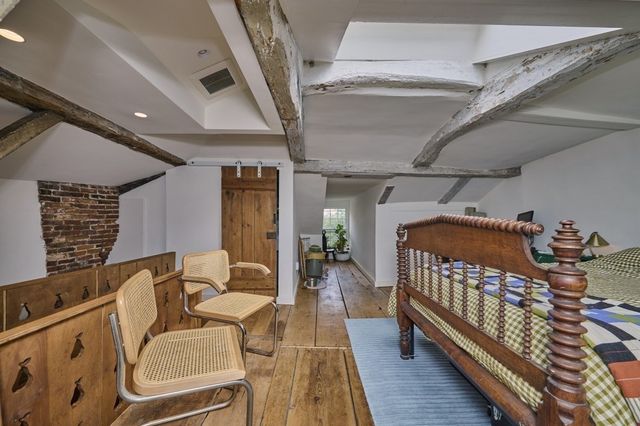 64 Bartlett St 4, Boston, MA 02119