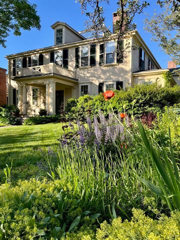 64 Bartlett St 4, Boston, MA 02119